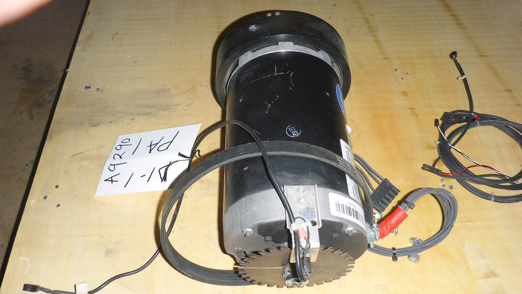 STAR TRAC TREAD MILL MAIN MOTOR 110 VOLT WITH 193813-01