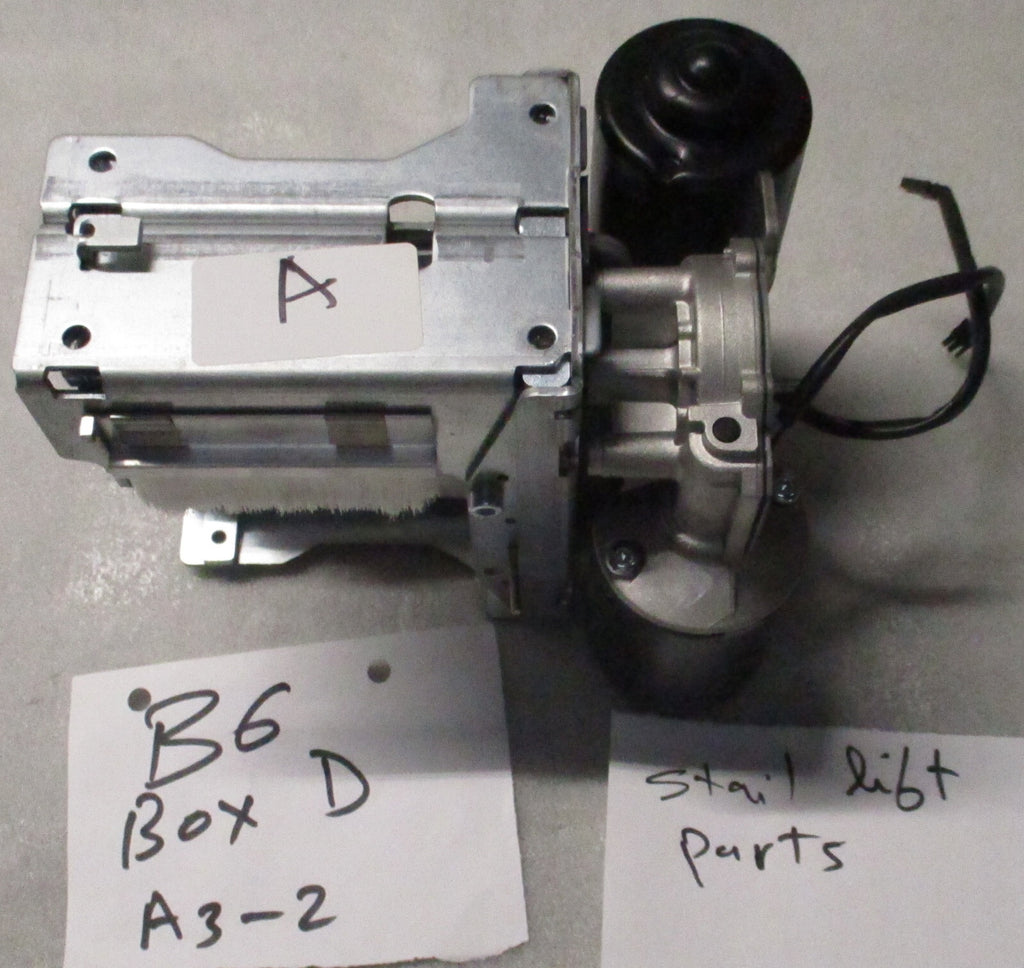 STAIR LIFT PARTS MOTORS 24V SN AA1125112S22153506 AND 3503 USED