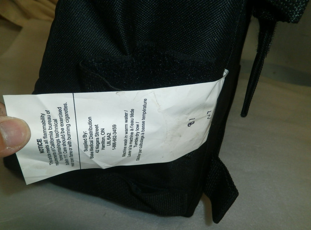 BLAKE GEO MATRIX FOOTBOX 18x9x2 inch soft good condition