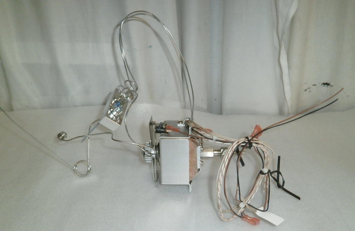 VARIAN CP-3800 SPLIT CAPILLARY INJECTOR AND PARTS AS PHOTO