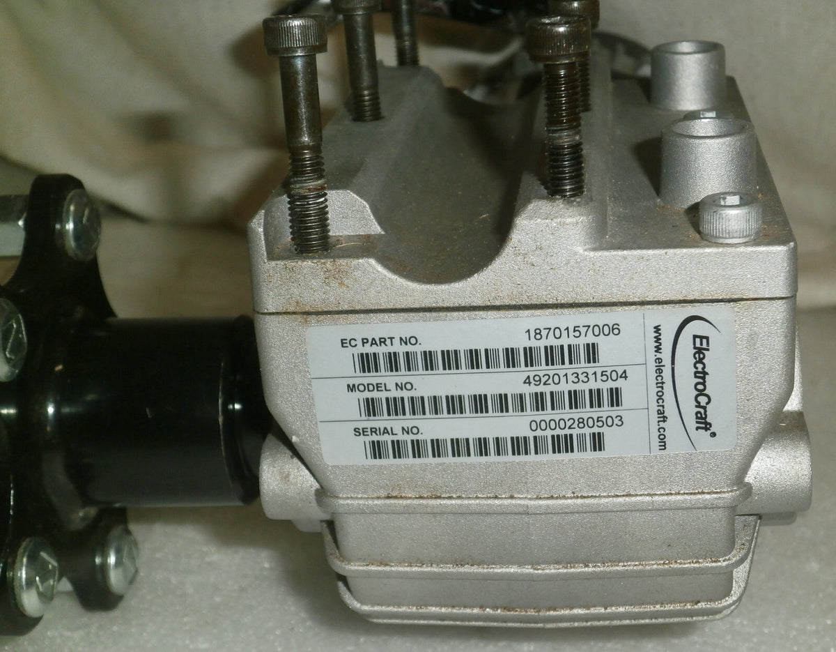 TWO QUANTUM 2016 MOTORS 925-101-006 925-101-005 MOTORS