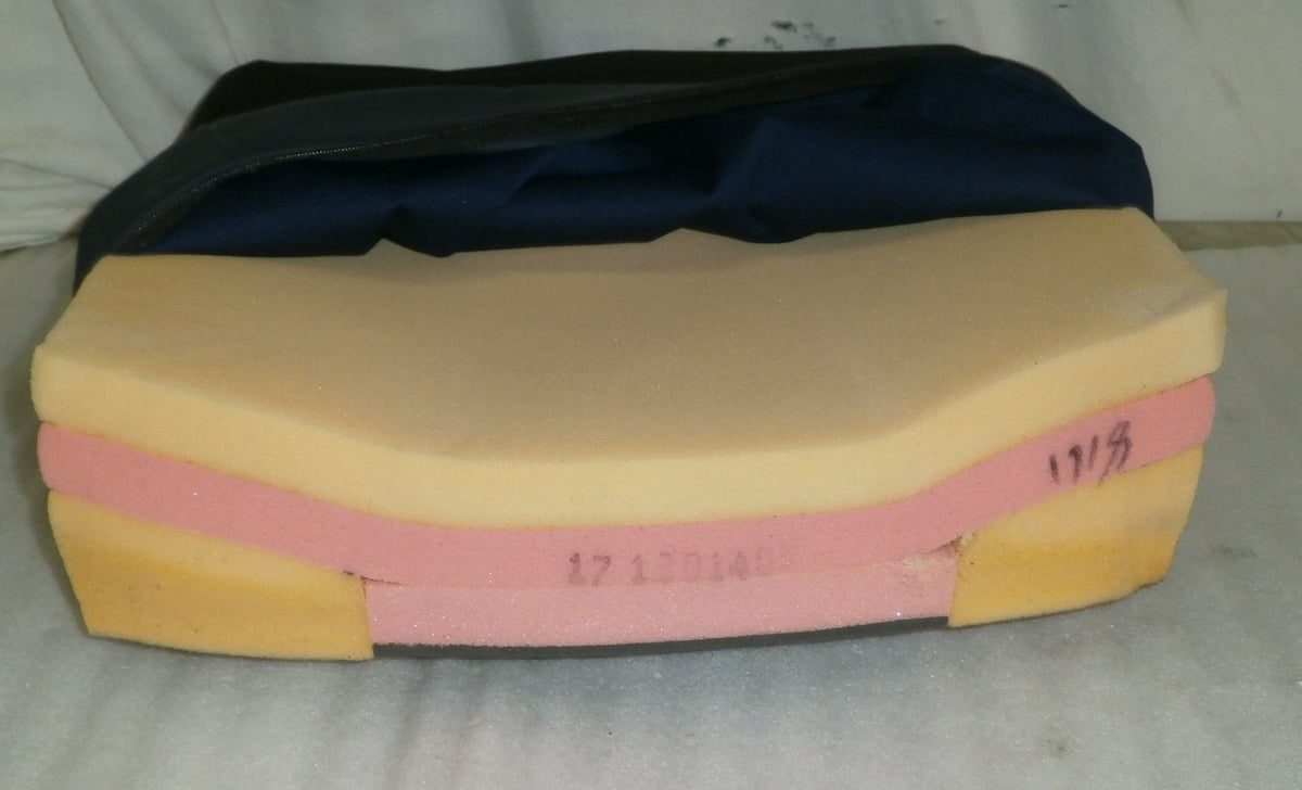 FUTURE MOBILITY WHEELCHAIR CUSHION 06T-24601 SIZE 17x18x4" GOOD CONDITION