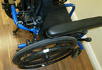 KI MOBILITY CLICK WHEELCHAIR w/ SEAT WIDTH 12" AND SEAT DEPTH 12" GOOD