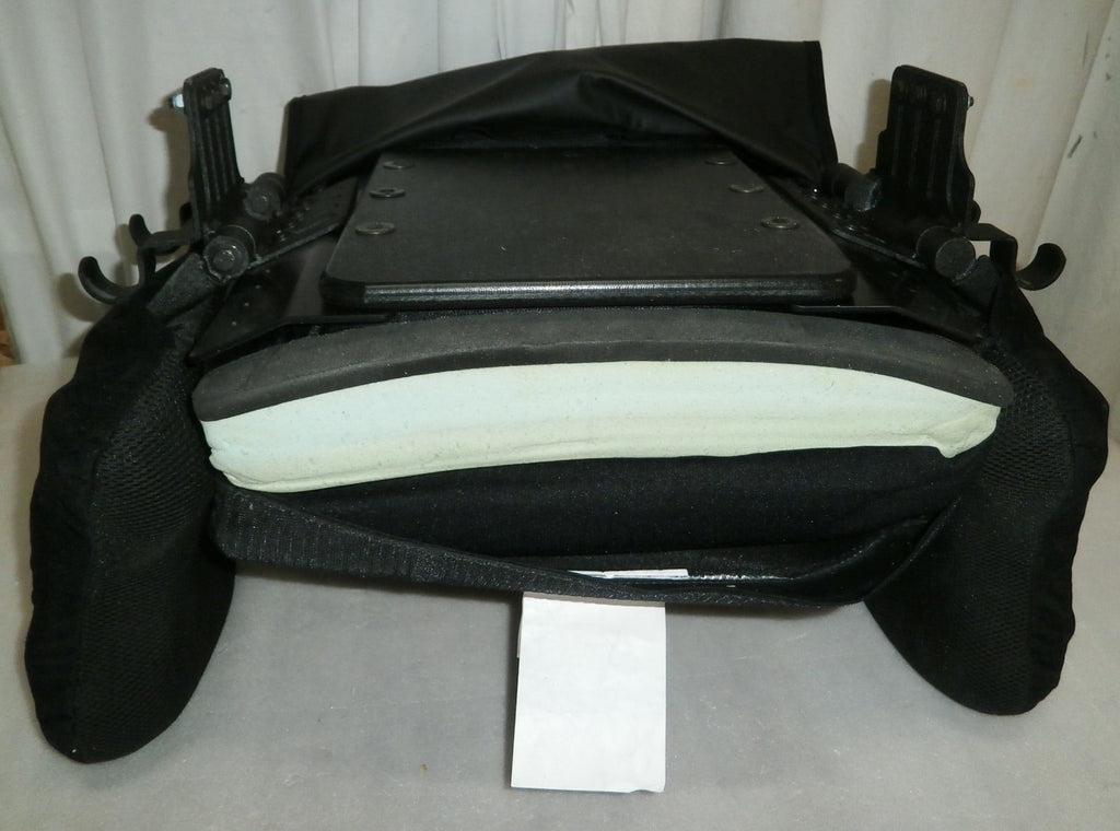 JAY INCOMPASS BACK 20X18 INCH WITH ACCESSORY AS PHOTO GOOD CONDITION