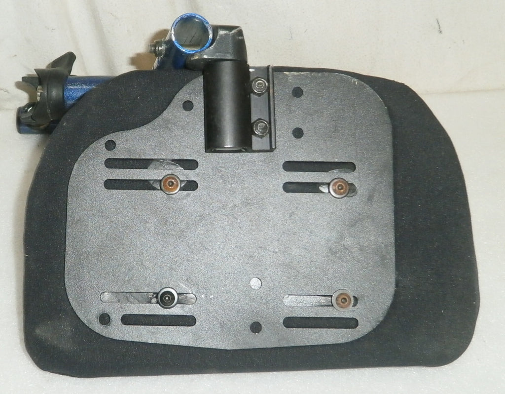 SET OF WHEELCHAIR FOOT REST NEW CONDITION WITH MOUNT PLATES