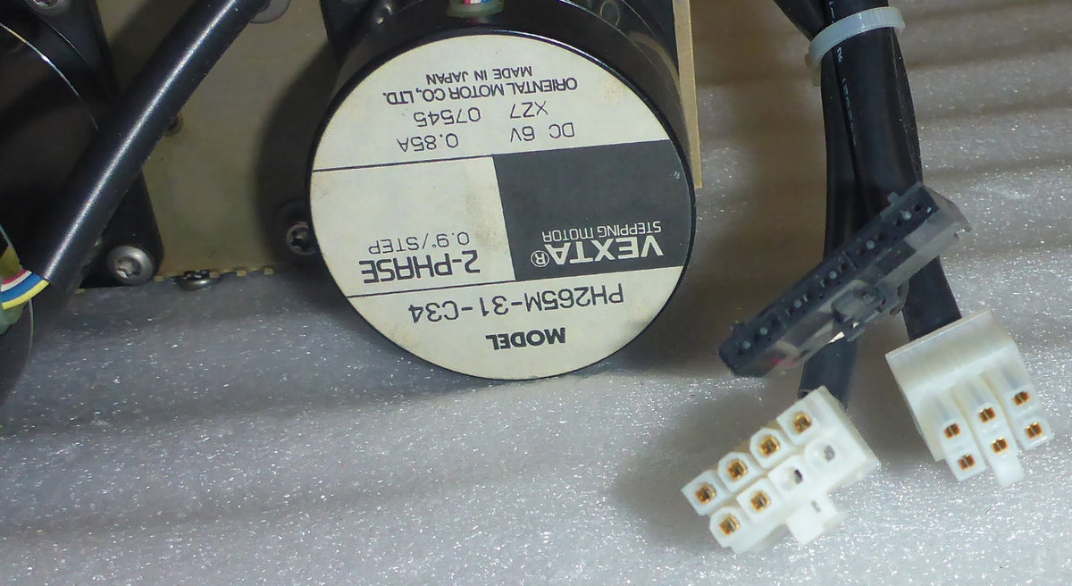 WATERS VEXTA STEPPING MOTORS C6190-9212 USED GOOD CONDITION Q=2 ONE LOT