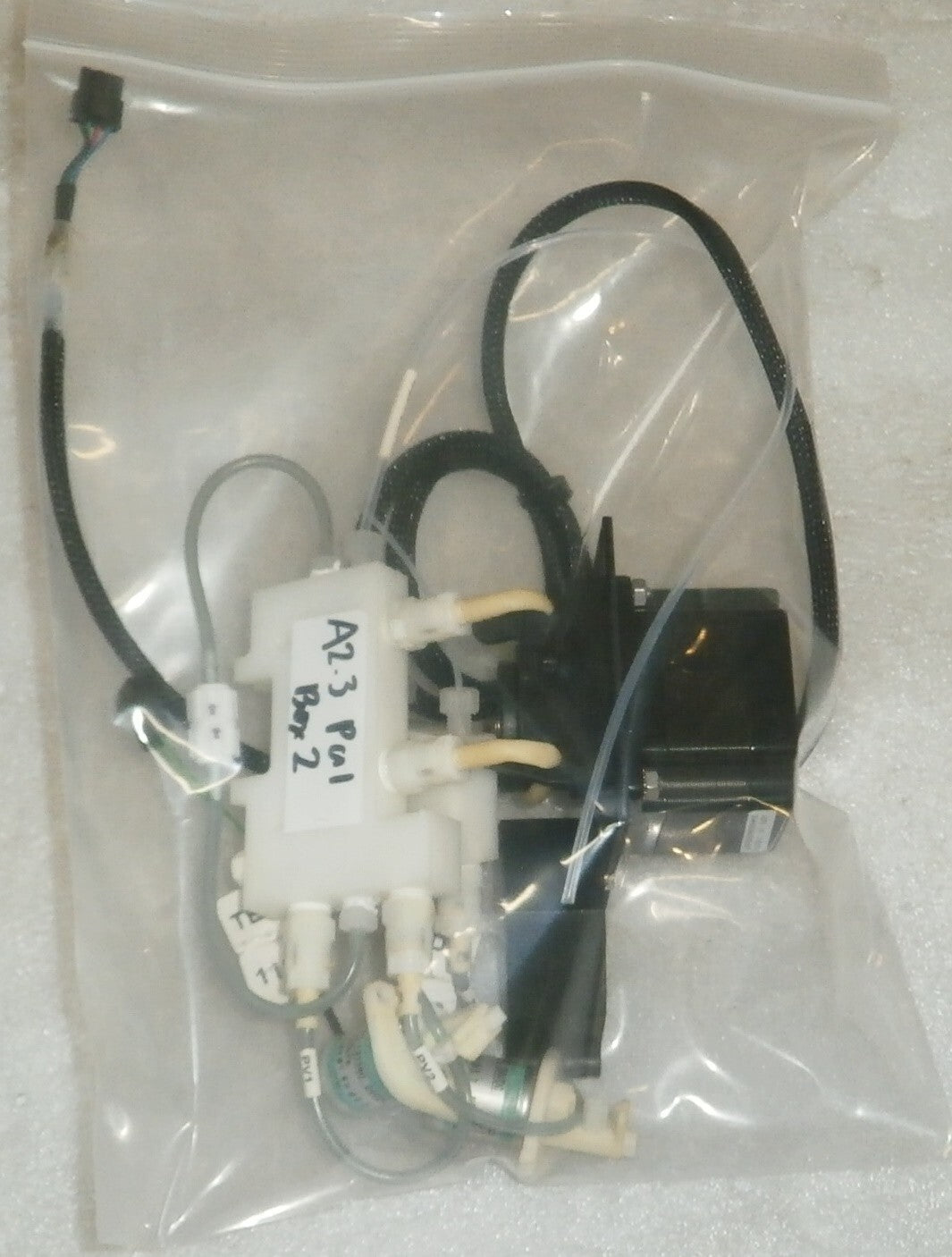 Caliper Life Science Motor Lin Engineering 5718X-05-12 with 2 valves PS-1615NO