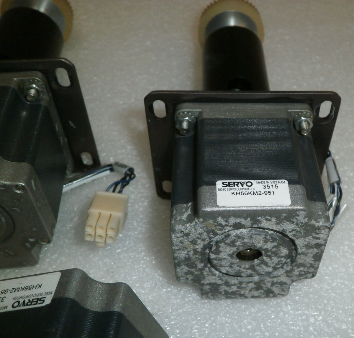 QUANTITY OF 3 SERVO MOTOR KH56KM2-951 GOOD CONDITION