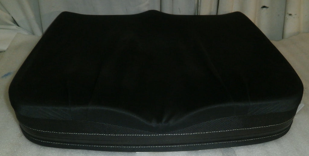 Axiom G Wheelchair Cushion Size 18x18" W/ Cover Good Condition
