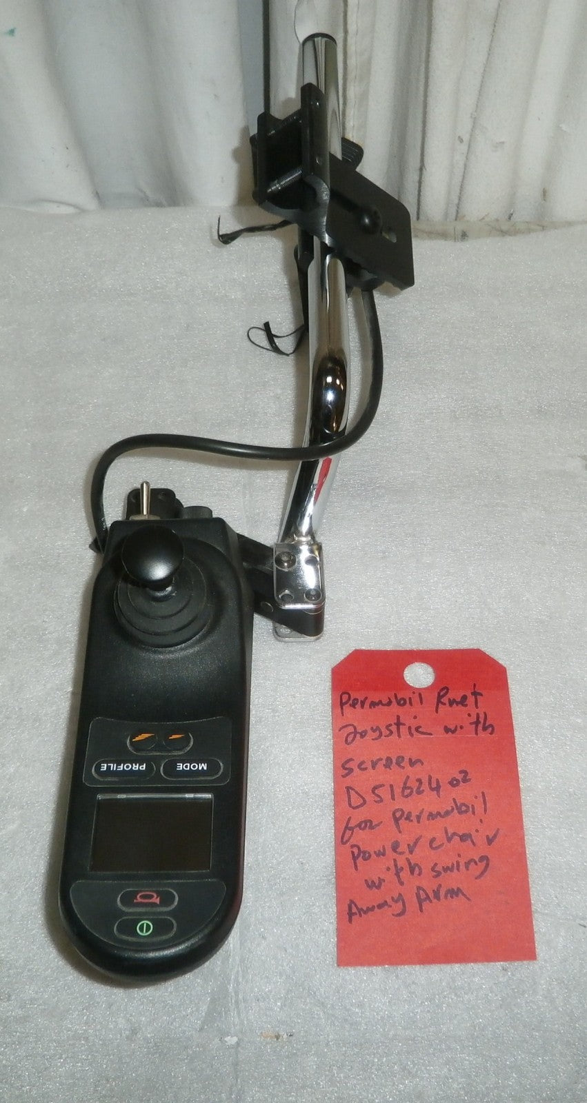 PERMOBIL R-NET JOYSTICK D51624-02 WITH SCREEN AND SWING AWAY ARMREST GOOD C
