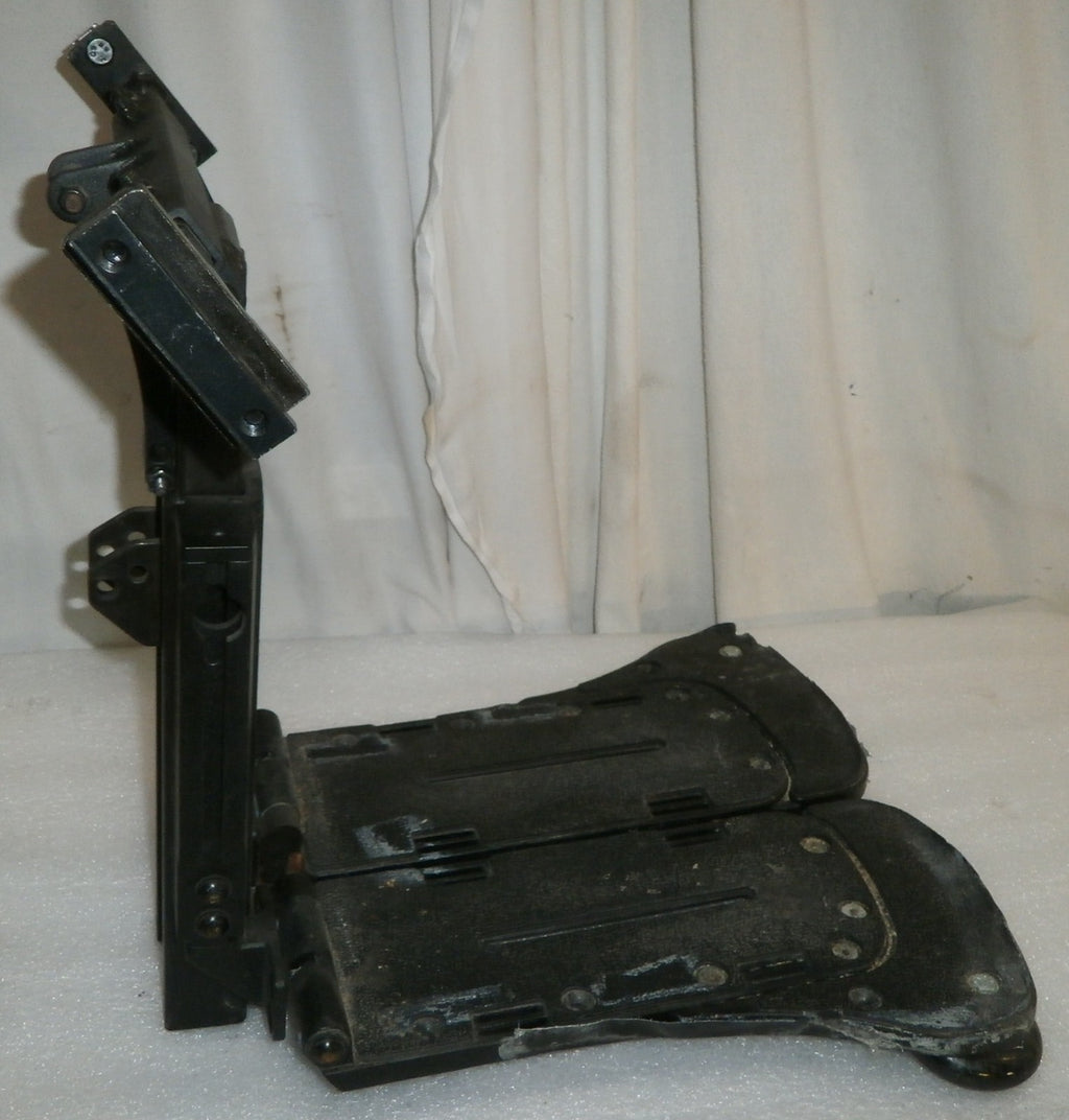 QUANTUM Q6 EDGE WHEELCHAIR FOOTREST USED FAIR CONDITION