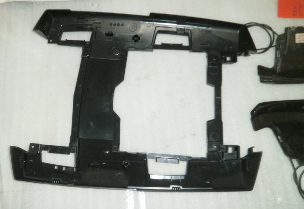 Lots of Quantum Edge 2.0 Plastic Body with Fender light control MEC154280 Good