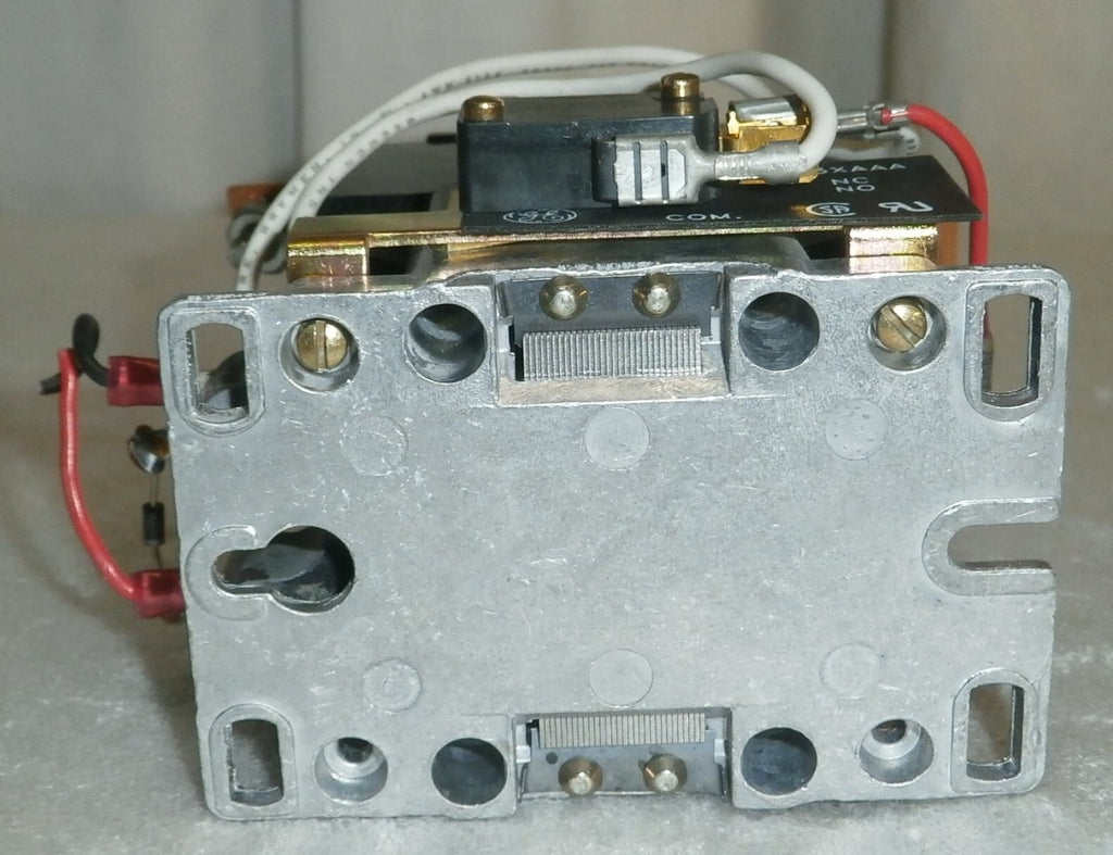 AMX 4 Portable X-Ray GE CR353AD3DR Definite Purpose Contactor 40A 3P 24/28V Coil