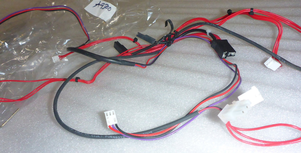 2022 HOME GLIDE STAIR LIFT BODY PARTS AND CABLES WITH PARTS AS PHOTO