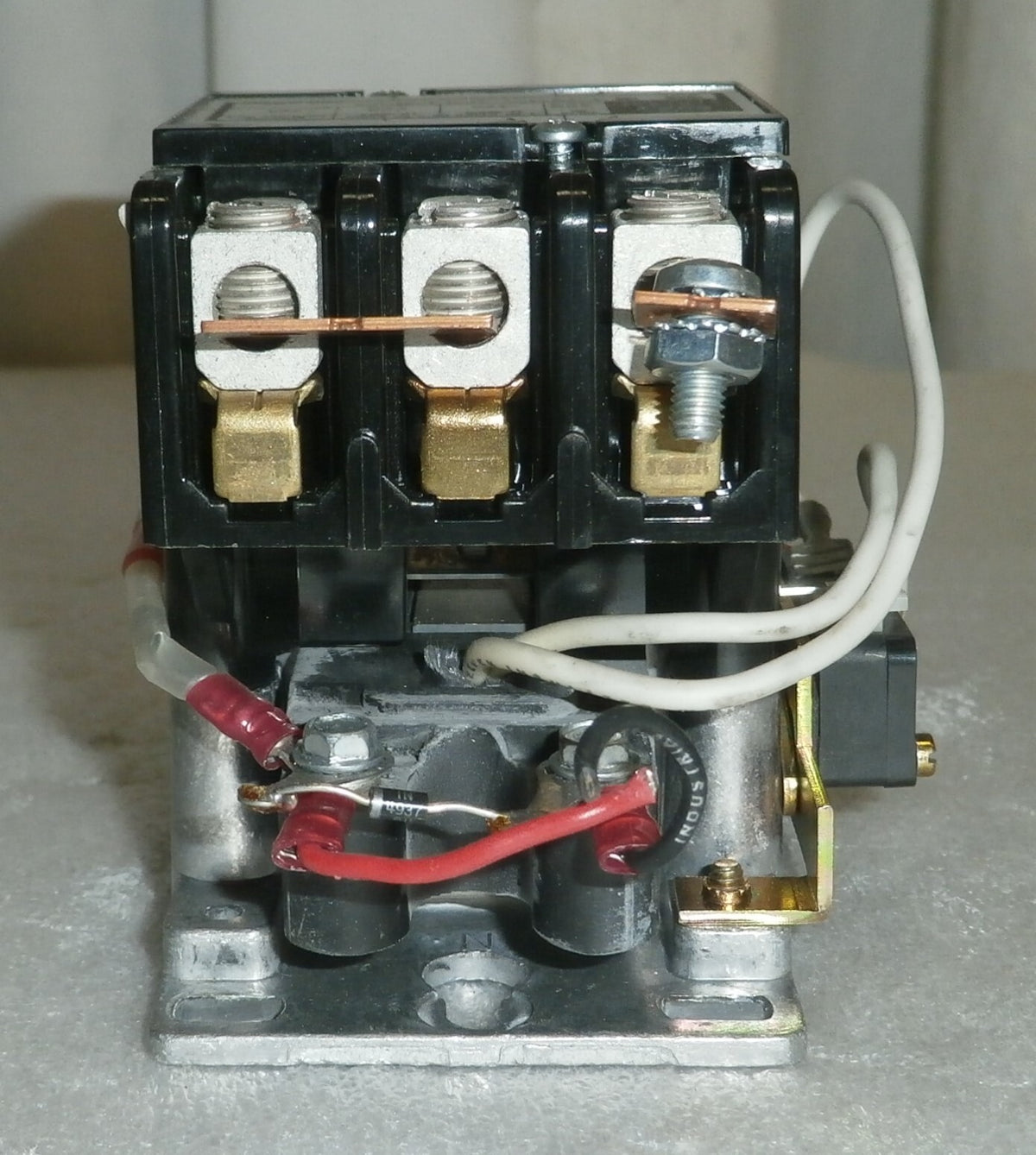 AMX 4 Portable X-Ray GE CR353AD3DR Definite Purpose Contactor 40A 3P 24/28V Coil