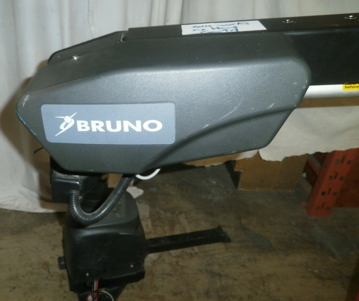 2014 Bruno VSL-6900 Curb Sider Power Lift 400 lbs Capacity No remote control