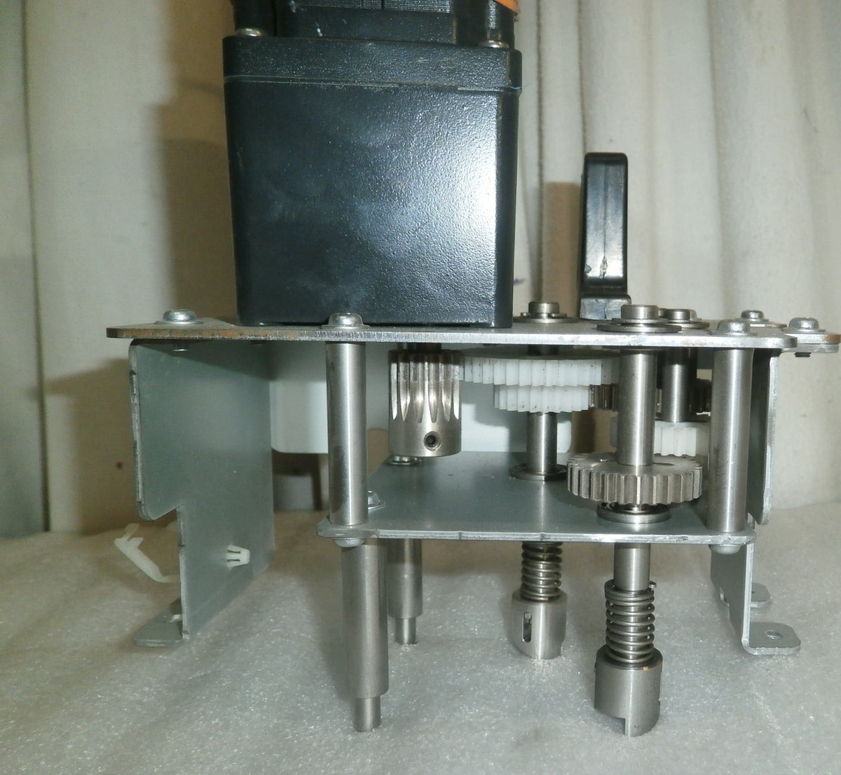 NIDEC Servo NNB FH6PF20N-D3 Brushless DC Motor w/ Base as Photo