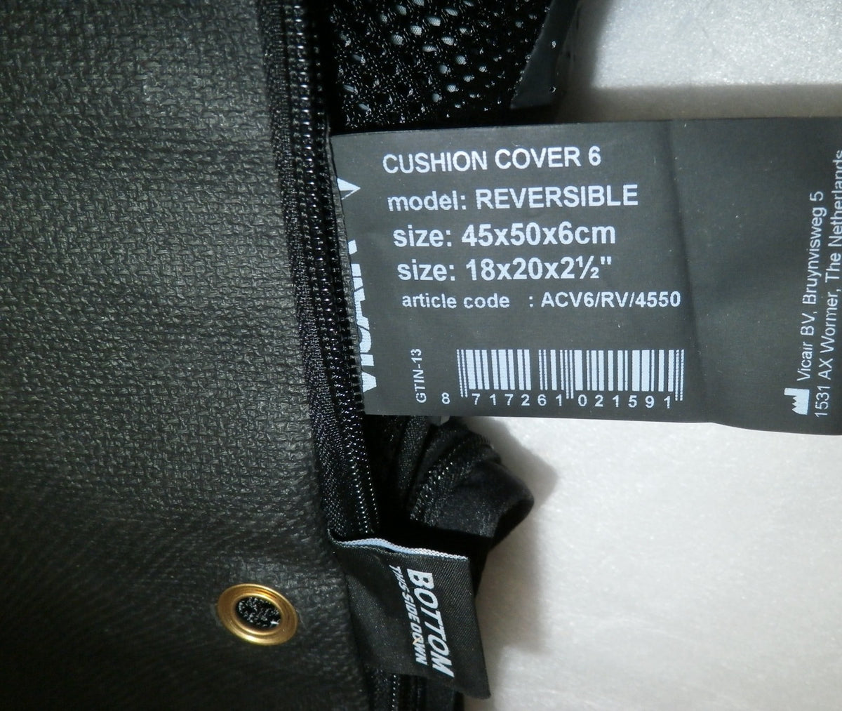 VICAIR WHEELCHAIR CUSHION 18X20X2.5 INCH WITH COVER GOOD CONDITION