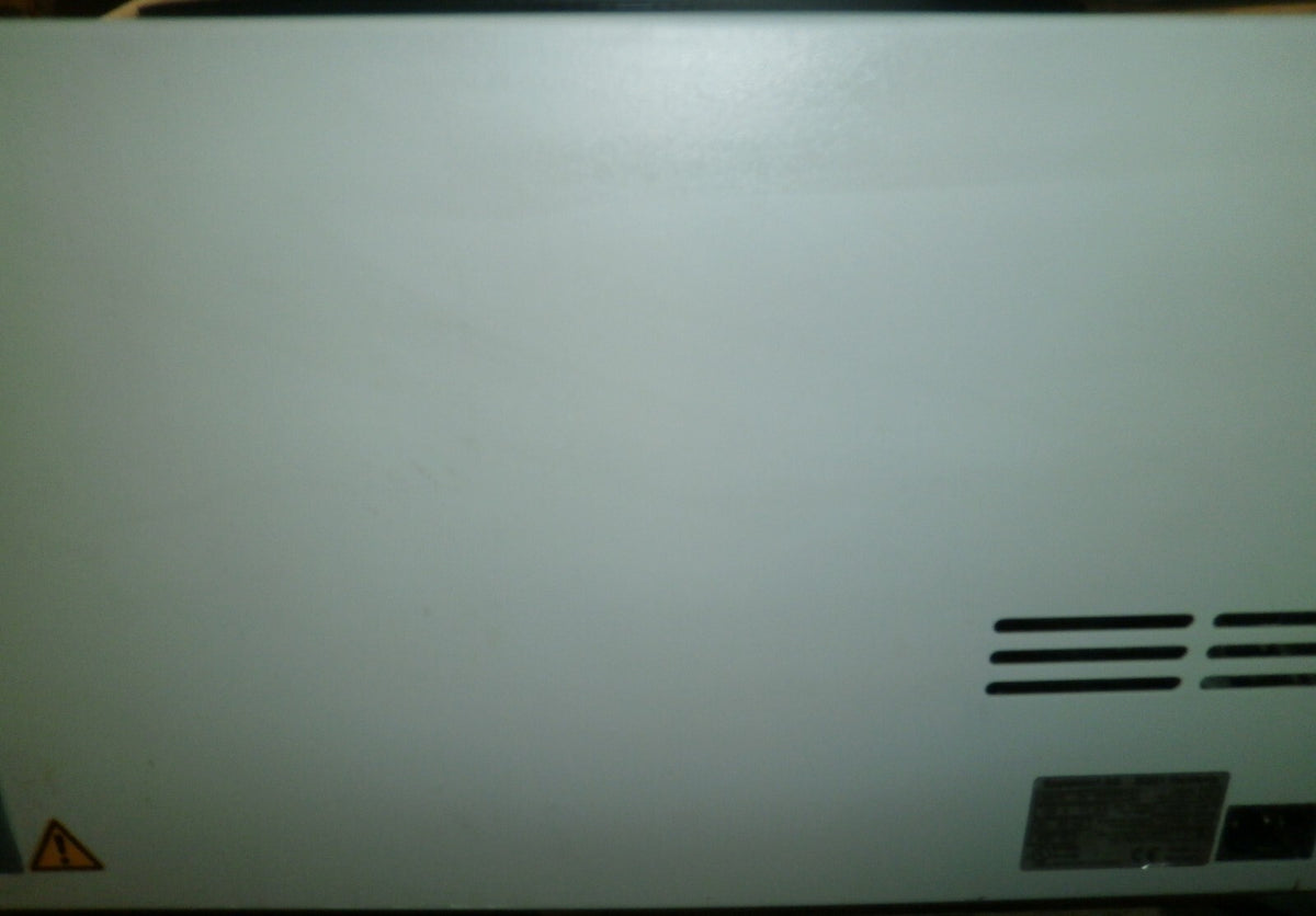 Eppendorf Centrifuge 5810 with rotor and 3 buckets and inserts