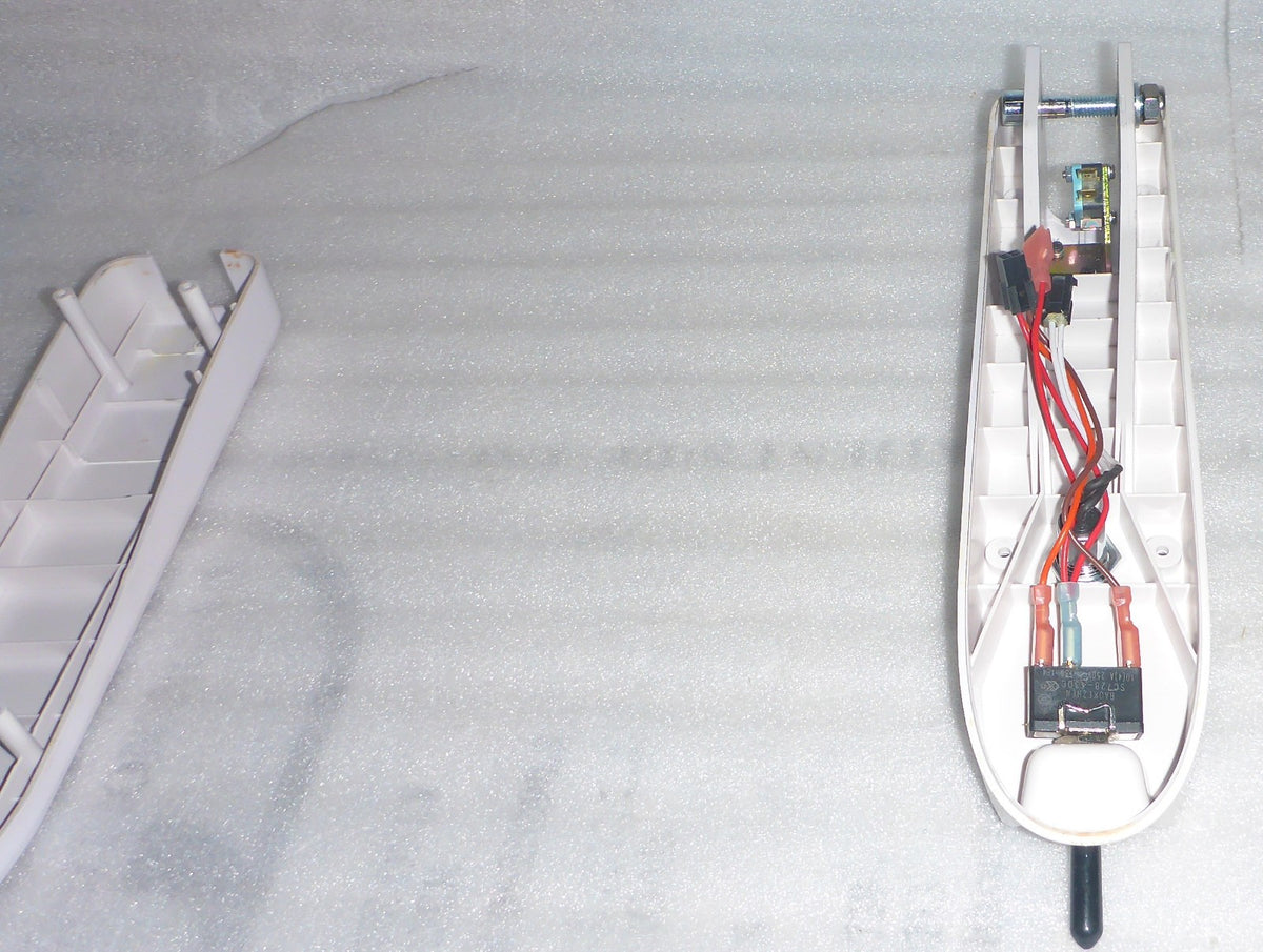 SAVARIA K2 S STAIR LIFT ARM CONTROL L AND R WITH ONE KEY AND CABLES AS PHOTO