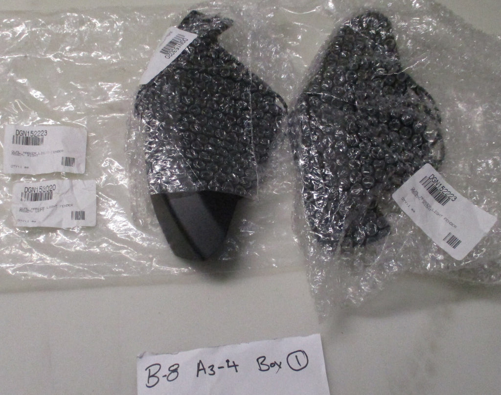 DGN152223-DGN153020 DUAL MARKER LIGHT FENDER LEFT AND RIGHT NEW CONDITION