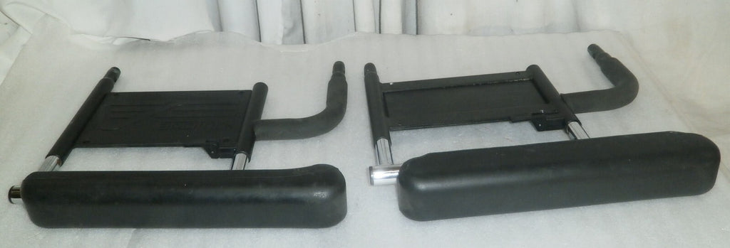 PAIR OF WHEELCHAIR ARM REST LEFT AND RIGHT WITH MOUNTS FOR QUICKIE QM-710