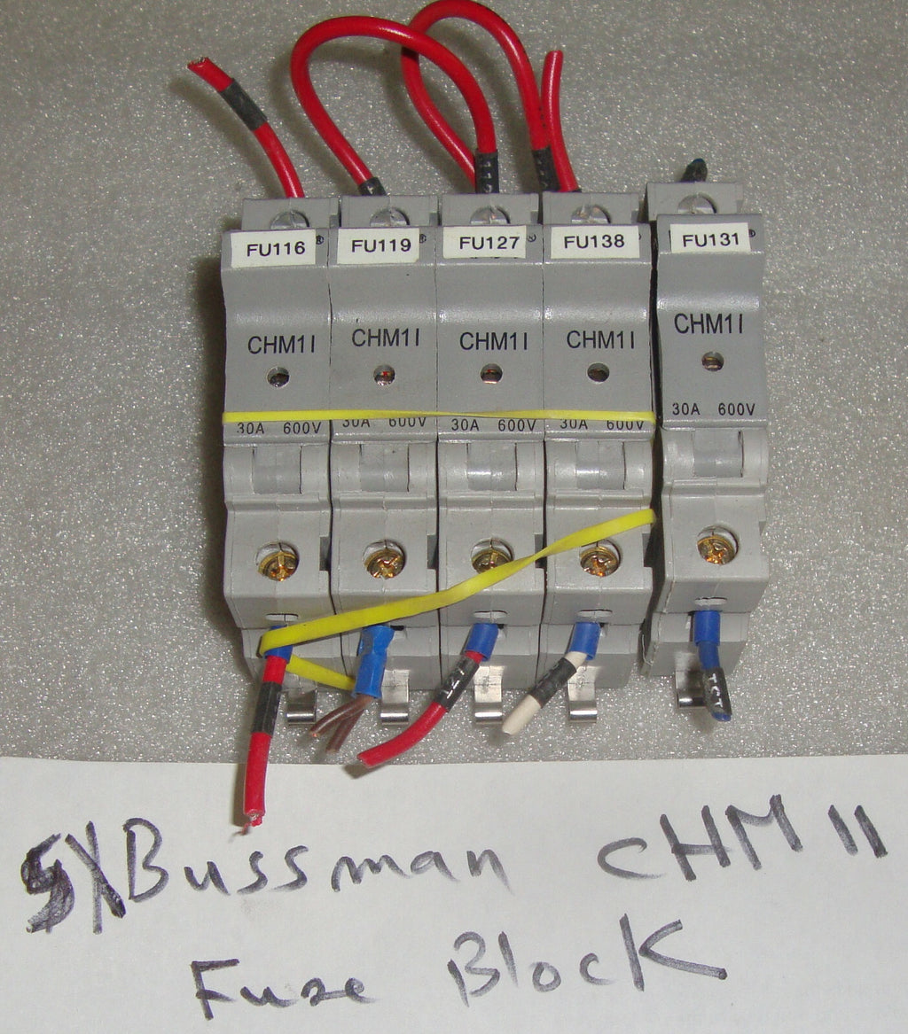 4 OF BUSSMANN CHM11 FUSE BLOCK AS PICTURES