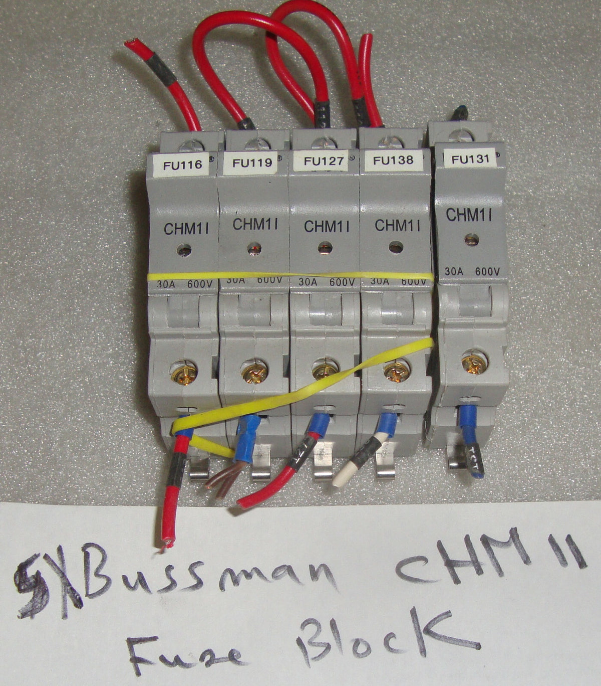 4 OF BUSSMANN CHM11 FUSE BLOCK AS PICTURES