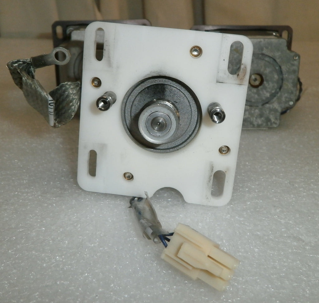 QUANTITY OF 3 SERVO MOTOR KH56KM2-951 GOOD CONDITION