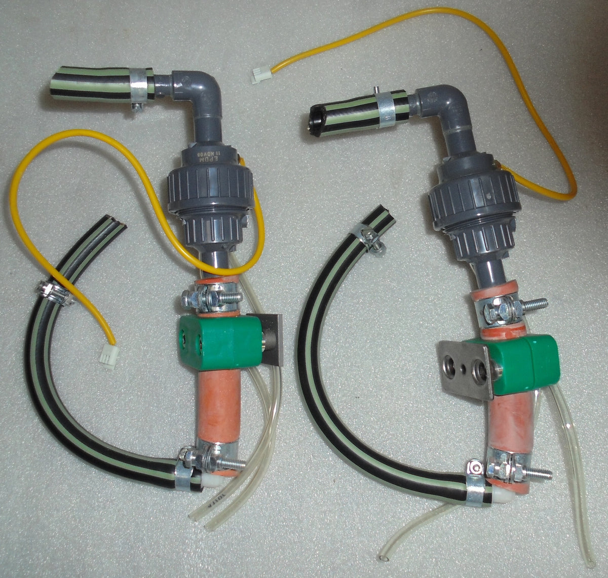 lot of two THERMO SHARP 5030 PARTS AS PICTURES.