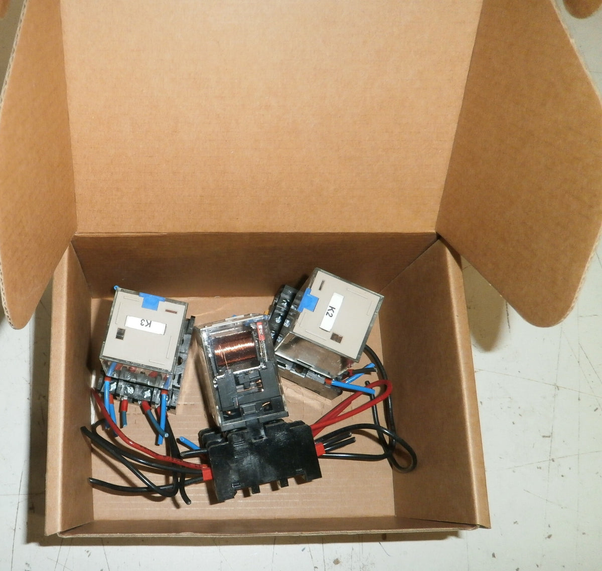 3 OF OMRON MKS3PI-5 USED AS PICTURES