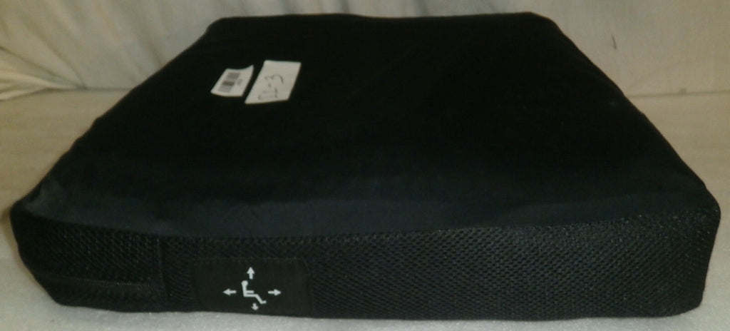 Unknown Brand 16" X 18" W/ Cover ROHO-A109 EUC
