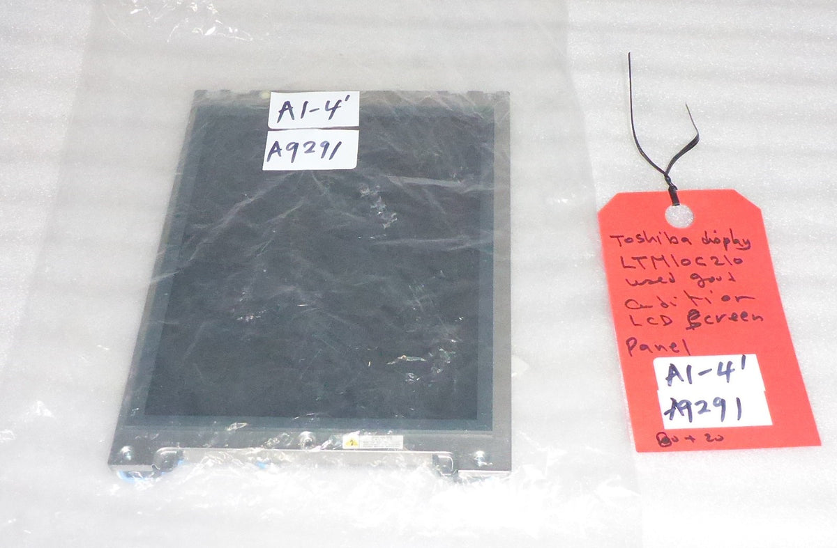 TOSHIBA DISPLAY LCD SCREEN PANEL LTM10C210 USED GOOD CONDITION