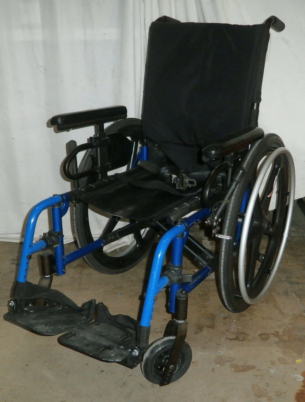 KI MOBILITY CATALYST C4 WHEELCHAIR FOLDED SEAT W 16" VERY GOOD CONDITION COPLETE