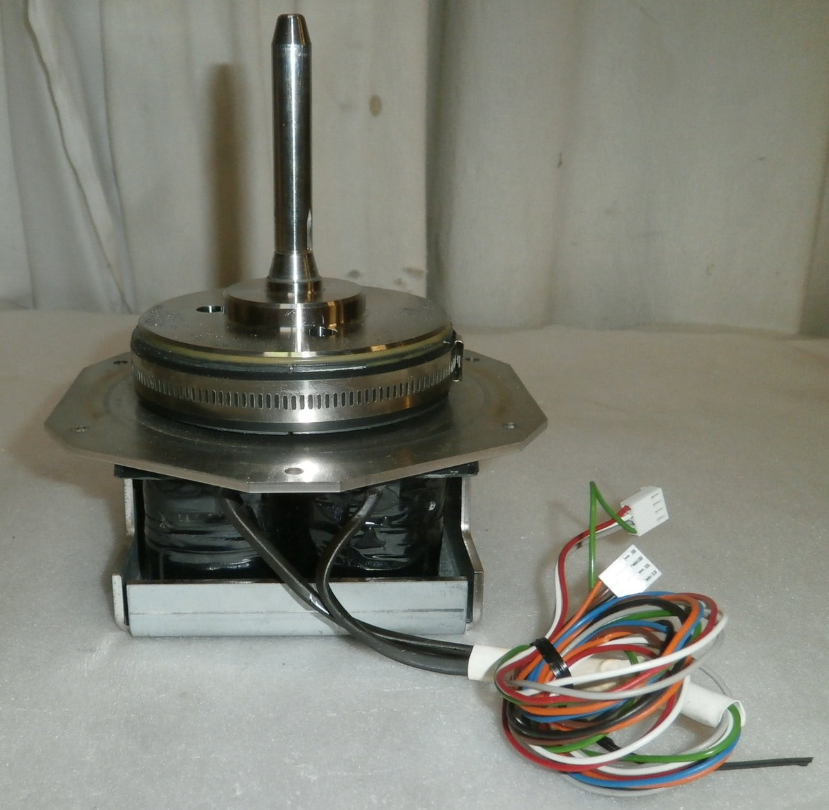 MIVAC GENE VAC DUC-12060-C00 MOTOR M7866 VERY GOOD CONDITION