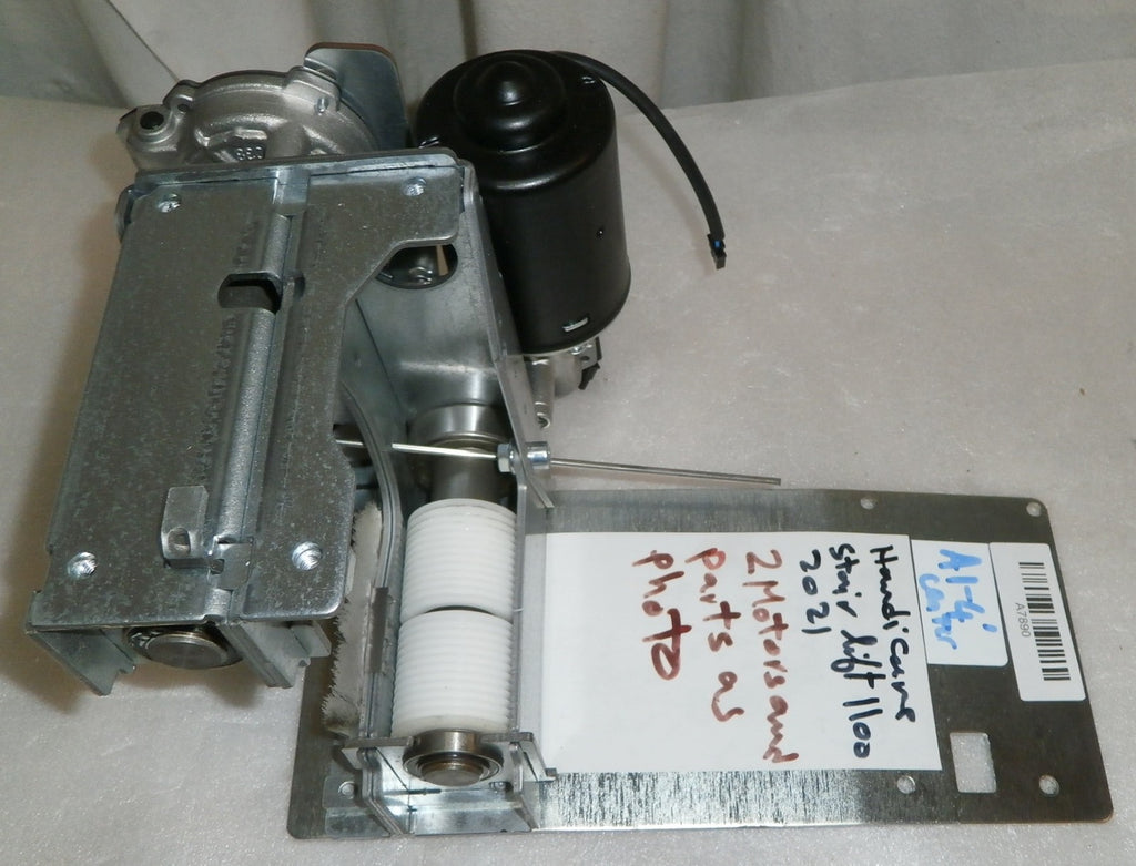 2021 HANDICARE STAIR LIFT 1100 2 MOTORS AND PARTS AS PHOTO