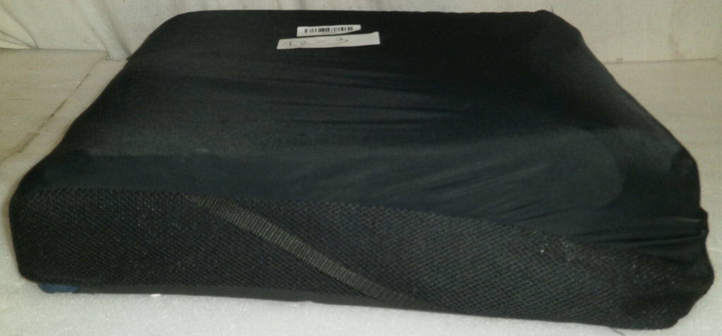 Unknown Brand 16" X 18" W/ Cover ROHO-A109 EUC