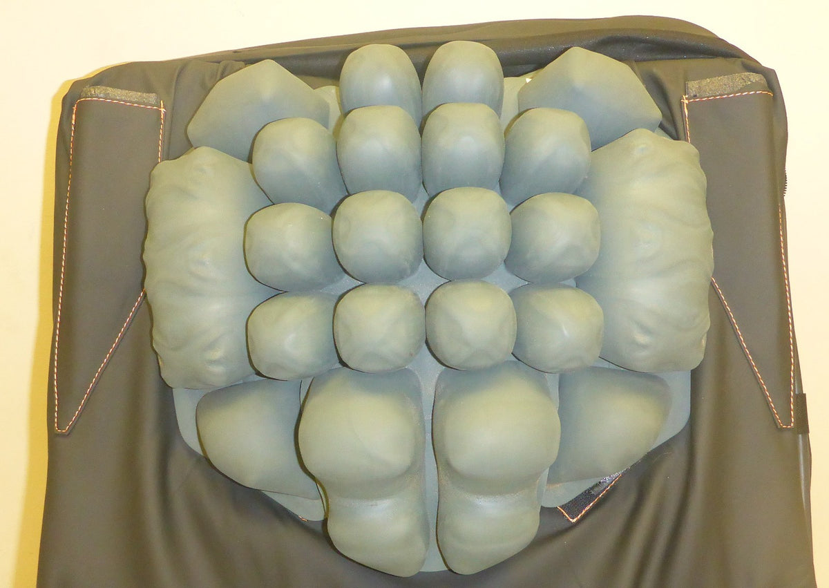 Roho Wheelchair Cushion Size 19.5 x 20.25" W/Cover Good Condition
