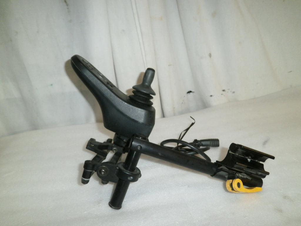 WHEELCHAIR JOYSTICK D51316.01 8KEY R NET WITH SWING AWAY ARM GOOD CONDITION