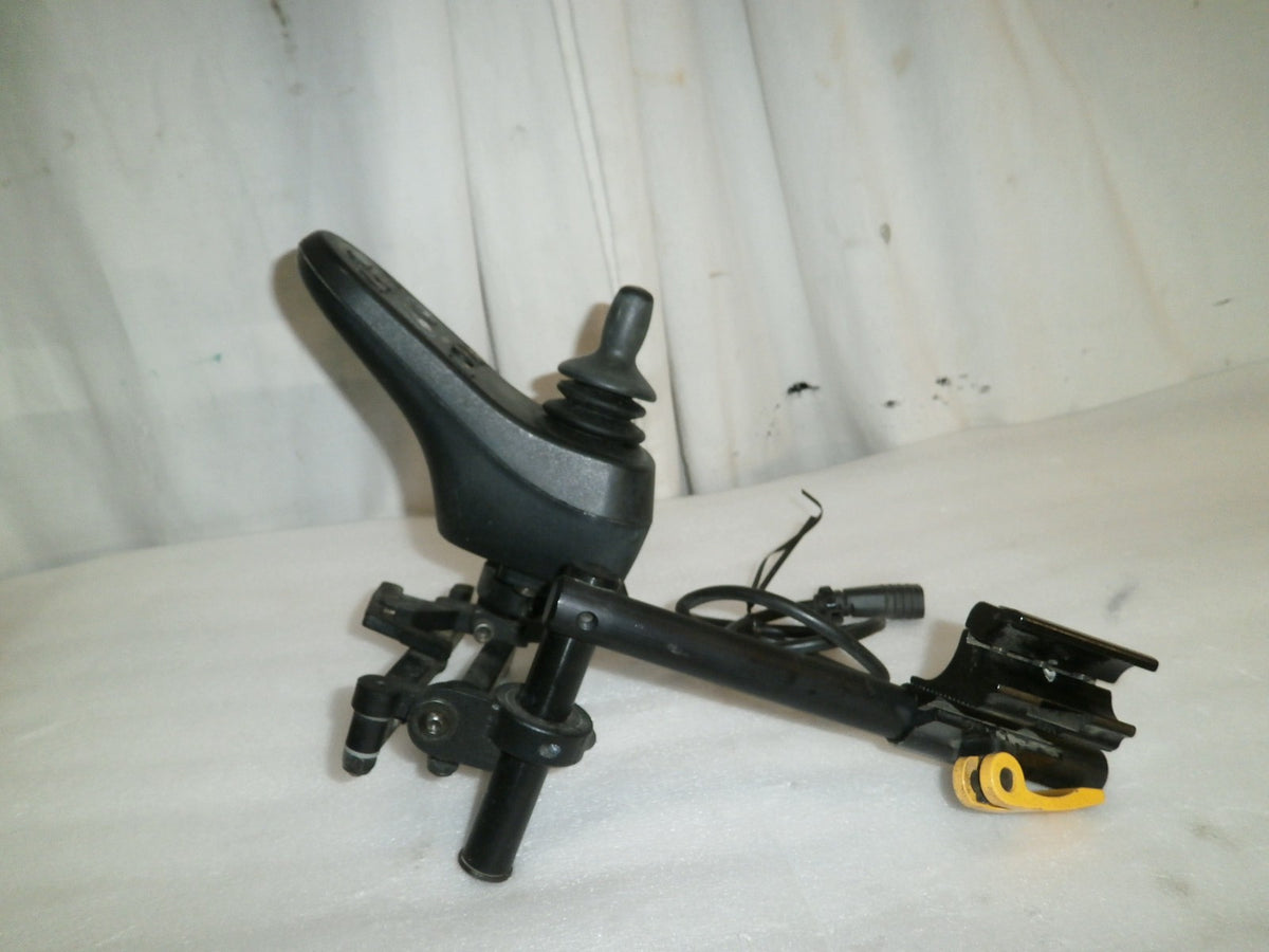 WHEELCHAIR JOYSTICK D51316.01 8KEY R NET WITH SWING AWAY ARM GOOD CONDITION