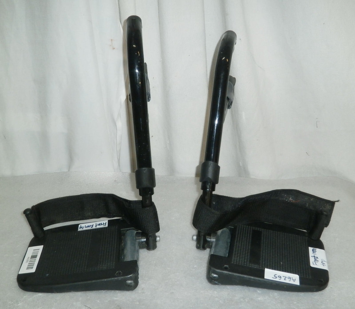 SET OF 2 WHEELCHAIR FOOT RESTS WITH MOUNT PLATES for Invacare Myon