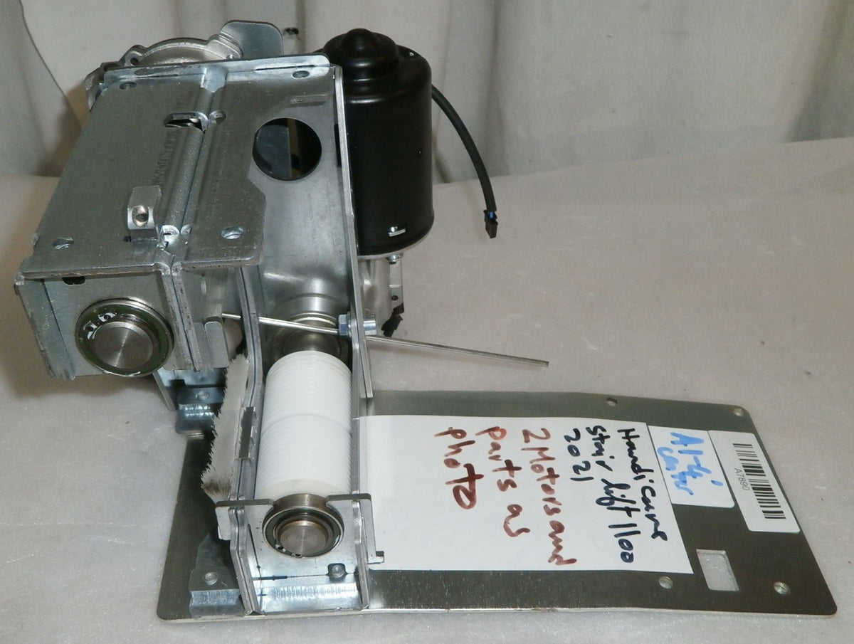 2021 HANDICARE STAIR LIFT 1100 2 MOTORS AND PARTS AS PHOTO