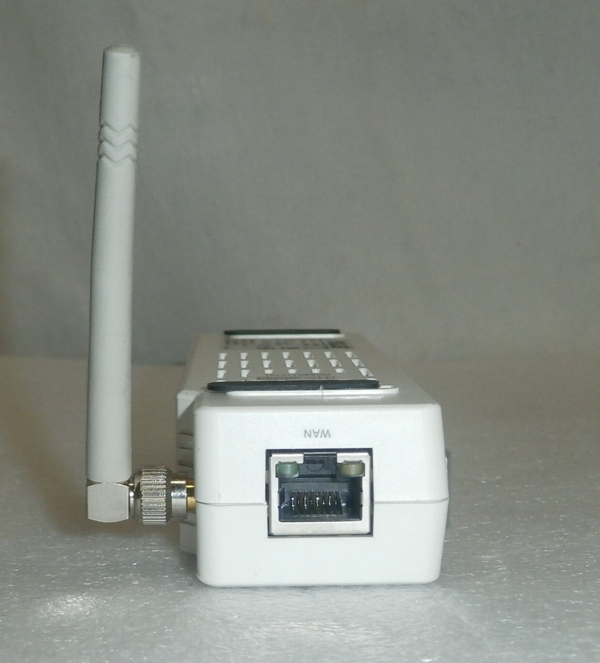 SET OF ASUS WL-530G Pocket w/3 MW SD-50A-12, SP-200-12, SD-25B-24 & Omron 12V DC