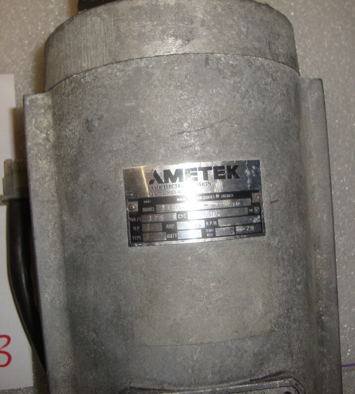 Beckman j2-21 AMETEK 115814-190210 CENTRIFUGE MOTOR AS PICTURES
