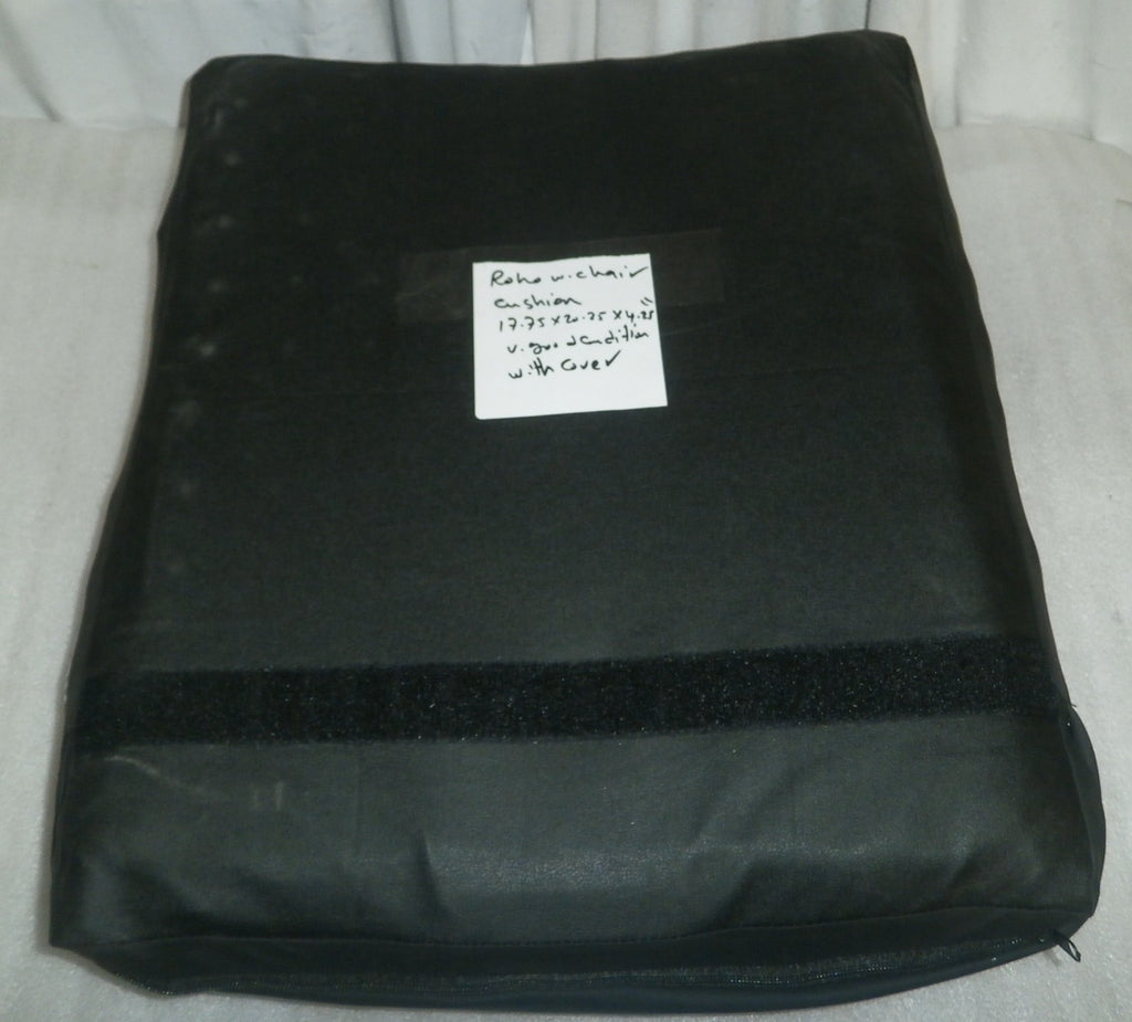 ROHO CUSHION 17.75X 20.25 X 4.25" W/ COVER VERY GOOD CONDITION