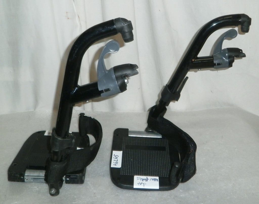SET OF 2 WHEELCHAIR FOOT RESTS WITH MOUNT PLATES for Invacare Myon