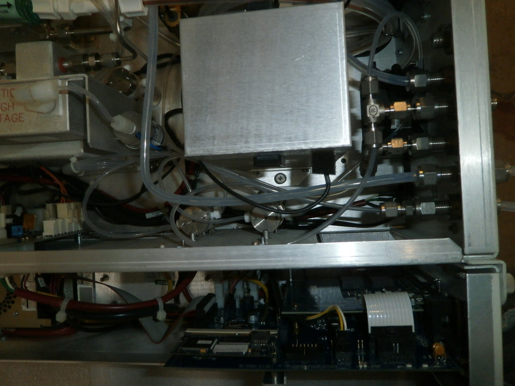 THERMO SCIENTIFIC 42i NO-NO2-NOx Gas ANALYZER