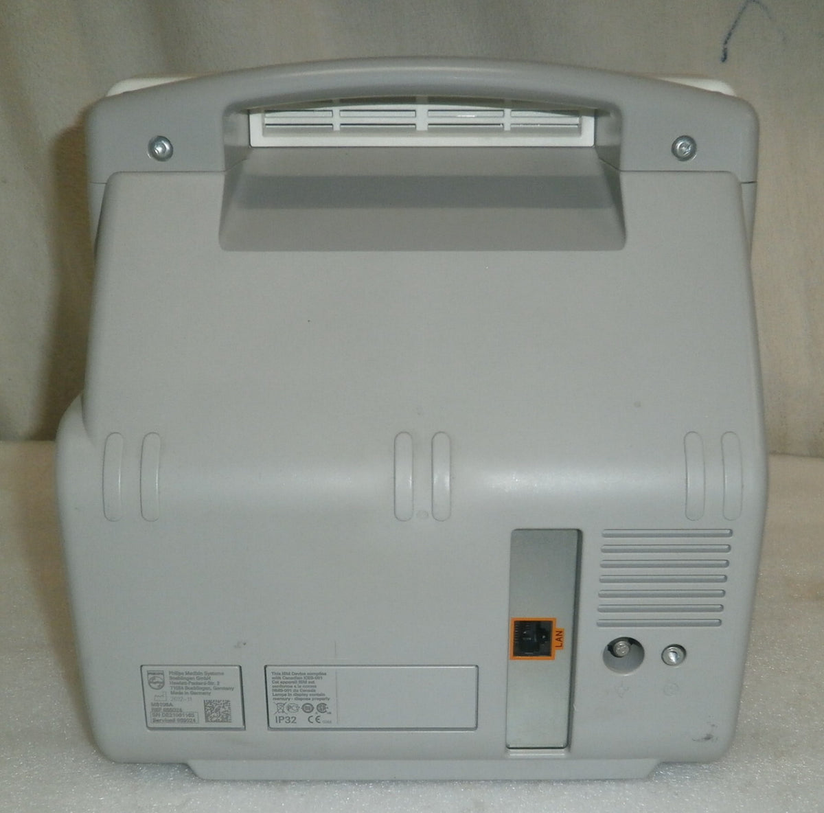 Phillips IntelliVue MP5 Patient Monitor with LoFlo Mainstream CO2 w/ Battery