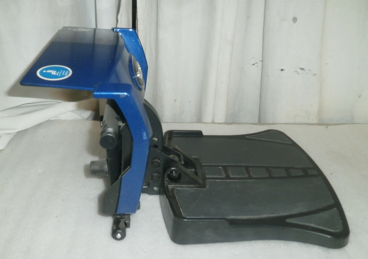 Quantum Q6 Edge Foot Rest Leg Rest with Blue Front Panel Cover