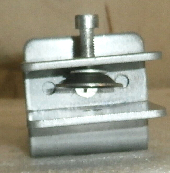 Lot of 12 Plexiglass Clamp Support Edge